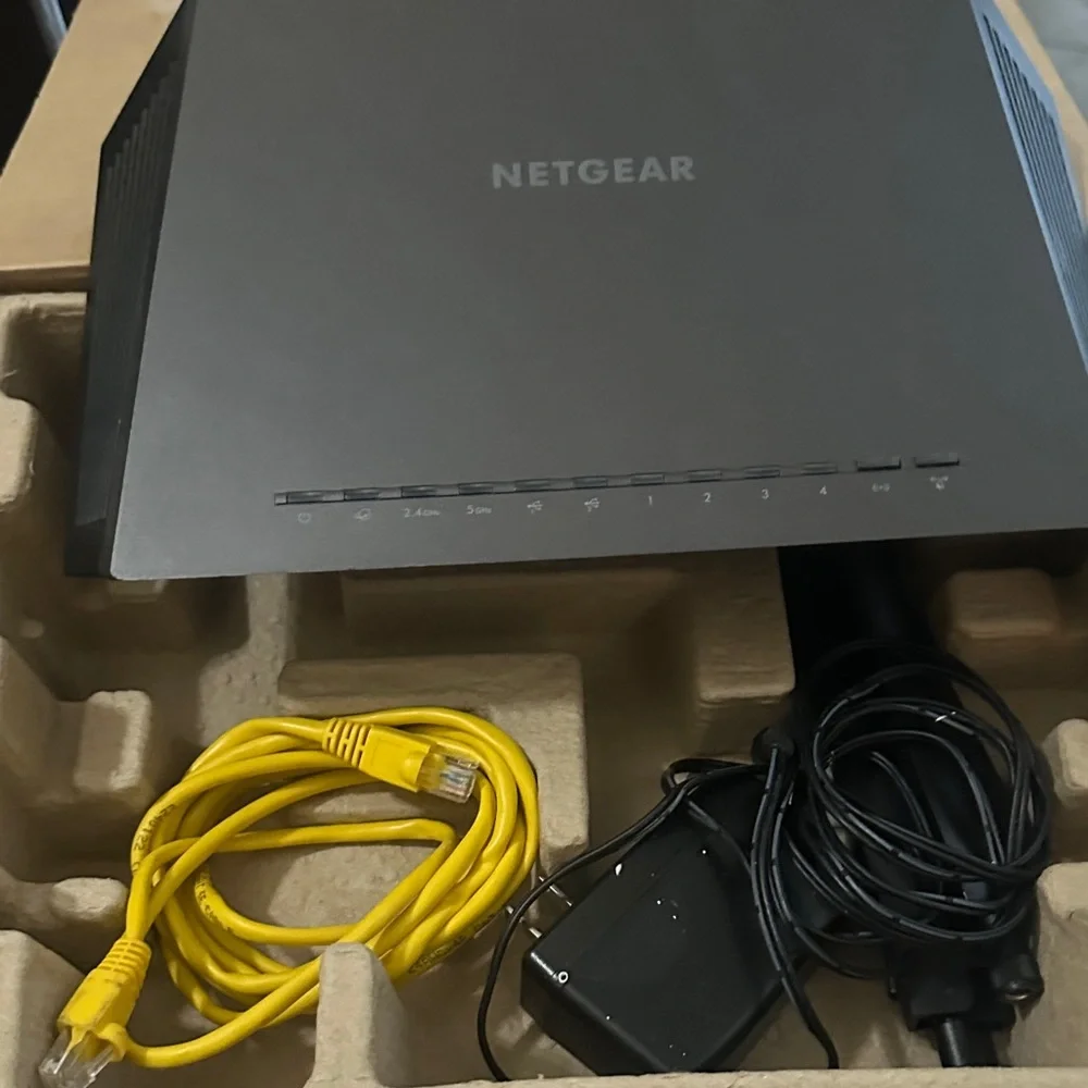 NETGEAR Nighthawk AC1900 WiFi Router - Black - Picture 3 of 7